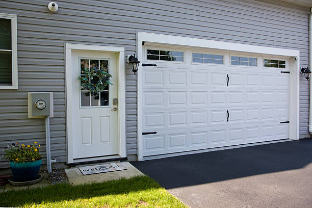 24/7 Emergency Garage Door Panel Replacement experts in Douglas, WY